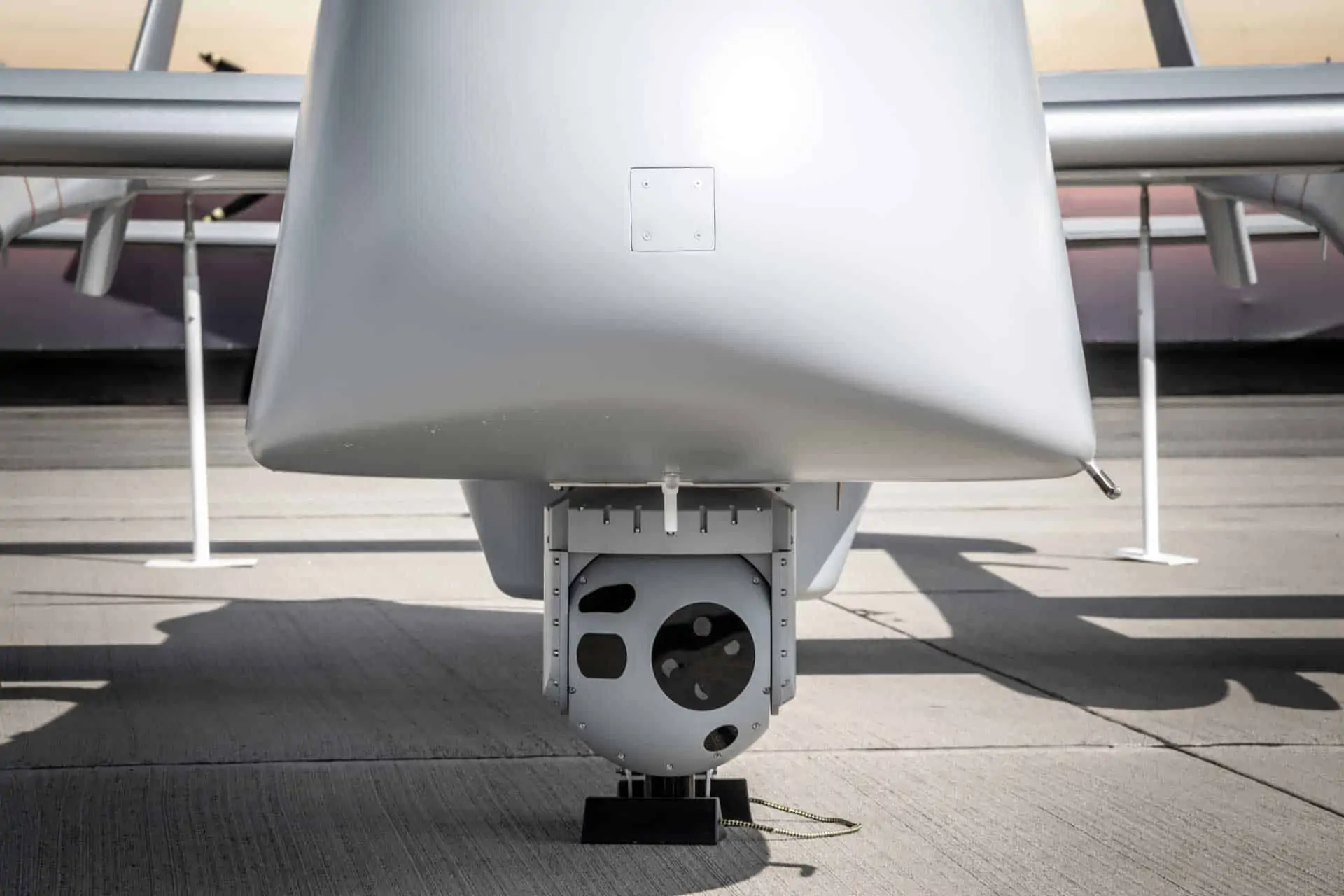 UAV gimbal with SWIR sensor
